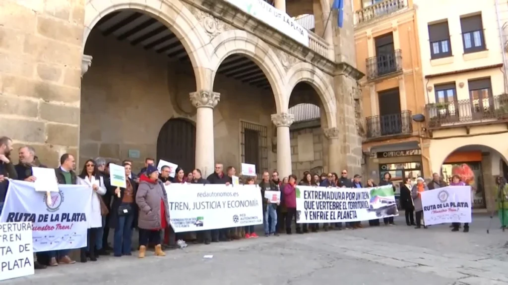 Movilizaciones en Extremadura exigen la reapertura de la Ruta de la Plata