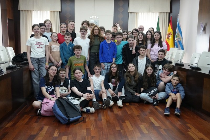 Alumnos franceses visitan el Ayuntamiento