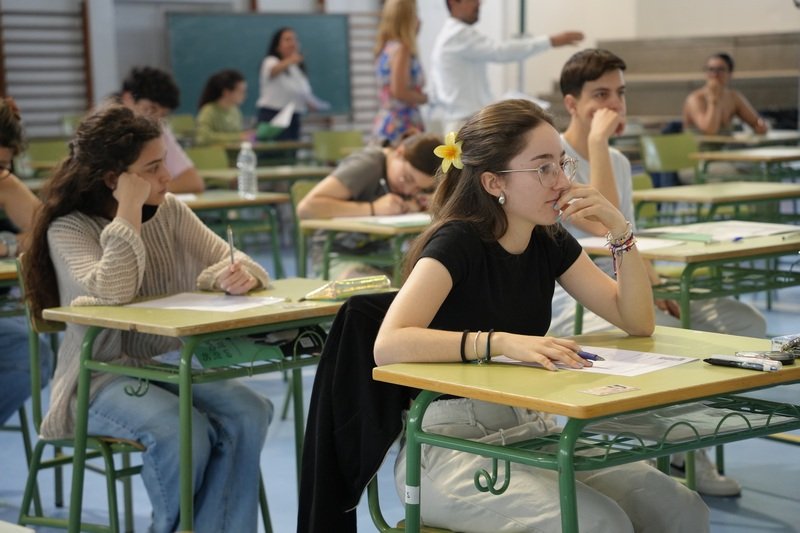 276 estudiantes hacen los exámenes de la PAU en el IES Pedro de Valdivia