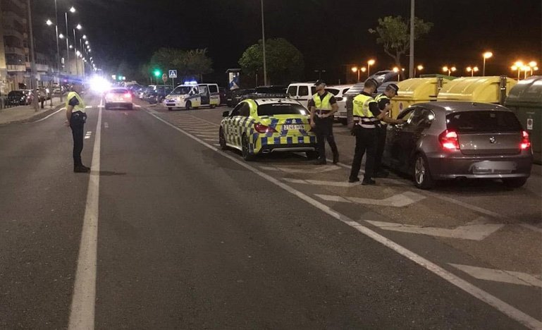 La Policía Local de Plasencia interviene en diversas actuaciones por delitos de seguridad vial y tenencia de drogas durante el fin de semana.