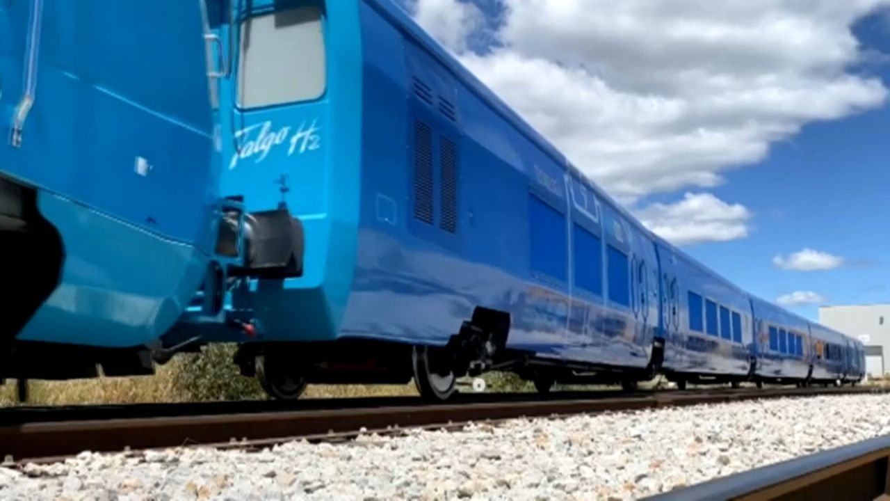 Alternativas a diésel en líneas ferroviarias extremeñas: baterías e hidrógeno verde