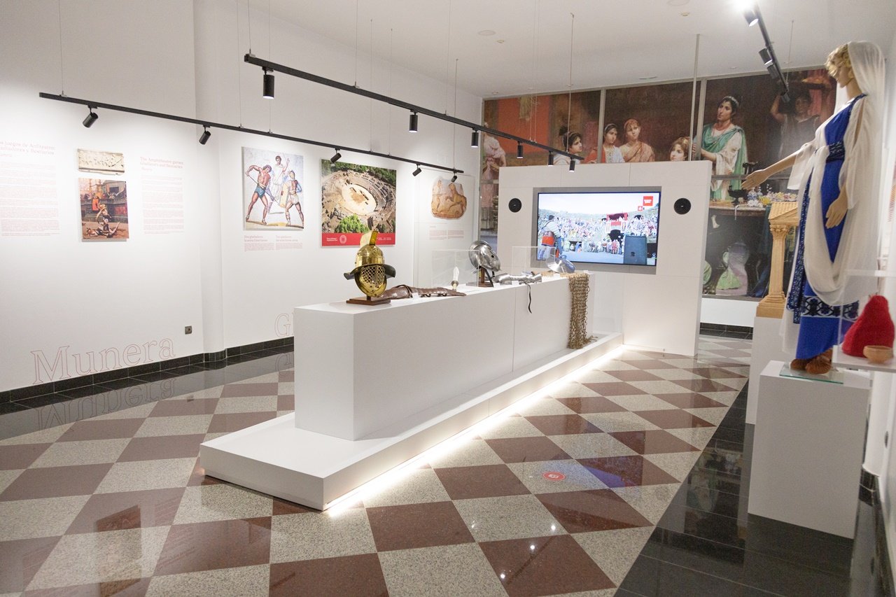 El consejo local ofrece visitas gratuitas a la exposición «Luxuria, los placeres de Augusta Emerita» en MAM.