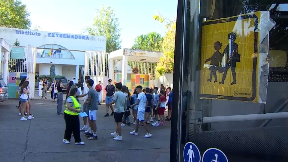 Requerimientos administrativos para reiniciar el transporte escolar