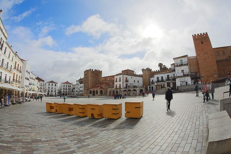 El Consorcio Cáceres Ciudad Histórica aprueba presupuesto para 2026, destaca inversión en monumentos por 40 aniversario.