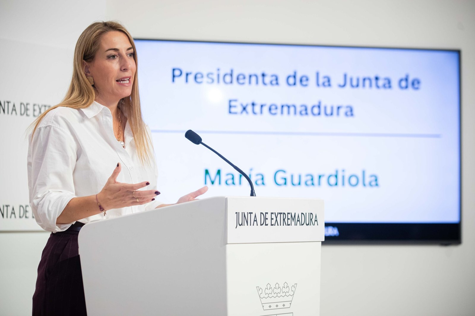 María Guardiola convoca elecciones autonómicas en Extremadura para el 21 de diciembre de 2025