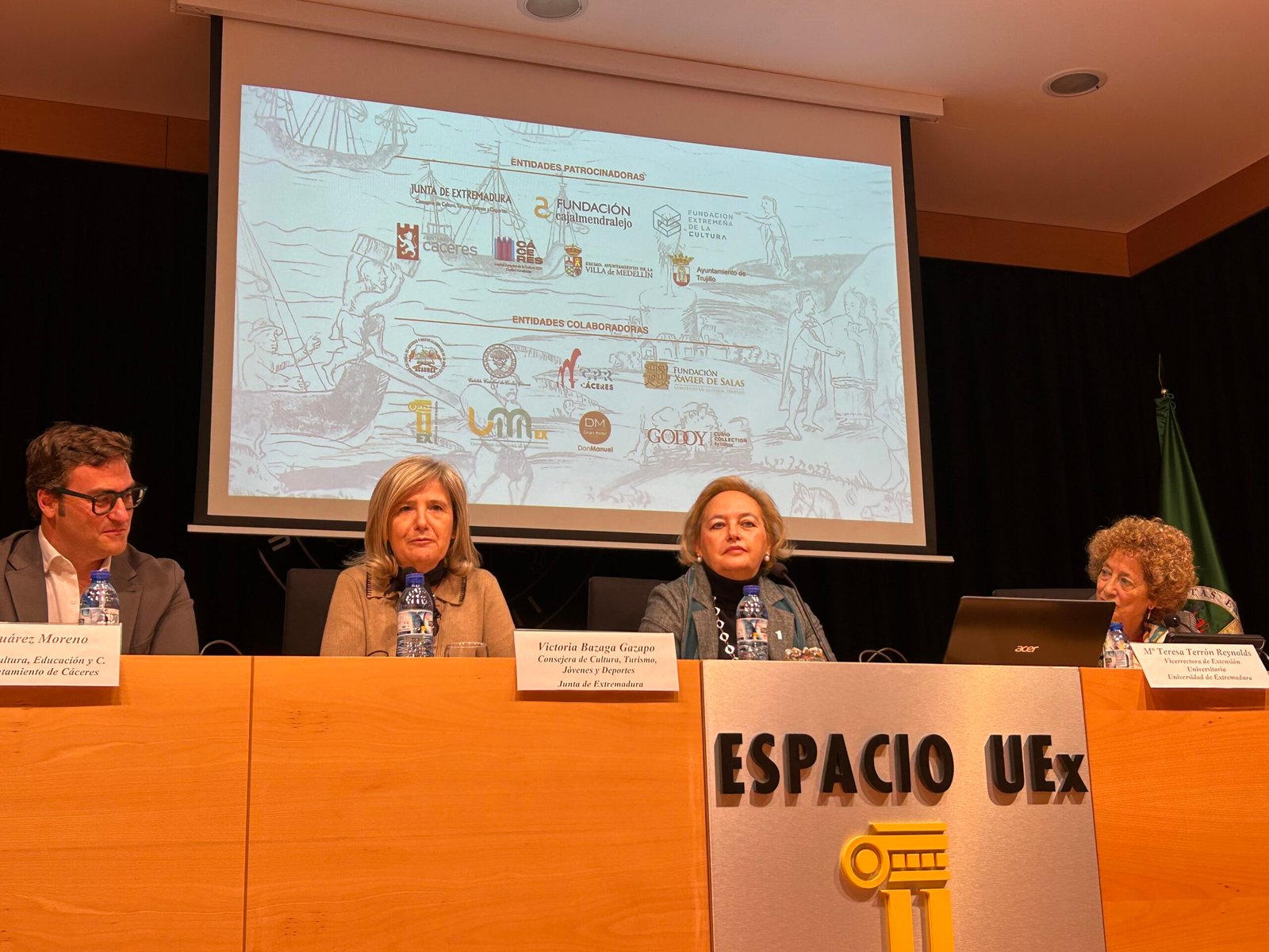 Bazaga destaca la importancia de tender puentes entre Extremadura e Hispanoamérica