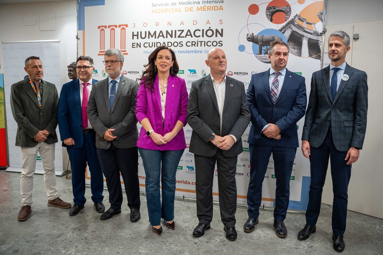 III Jornadas de Humanización en Cuidados Críticos en el Teatro María Luisa de Mérida.