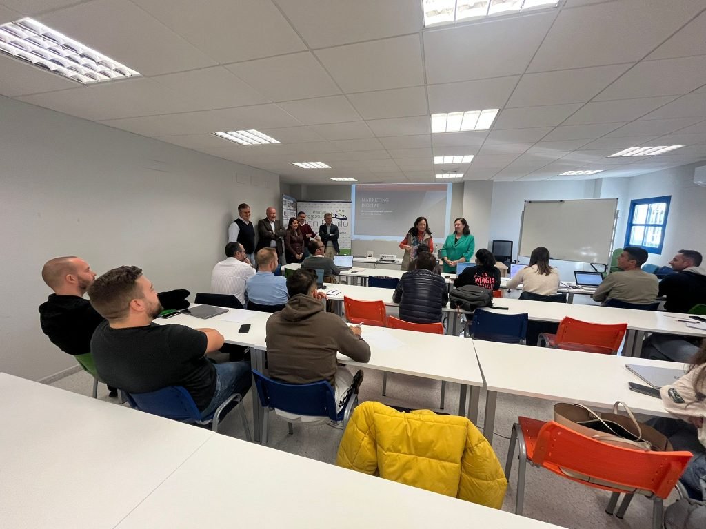 Parque Empresarial y Escuela de Organización Industrial lanzan programa de formación conjunto – Ayto. Don Benito.