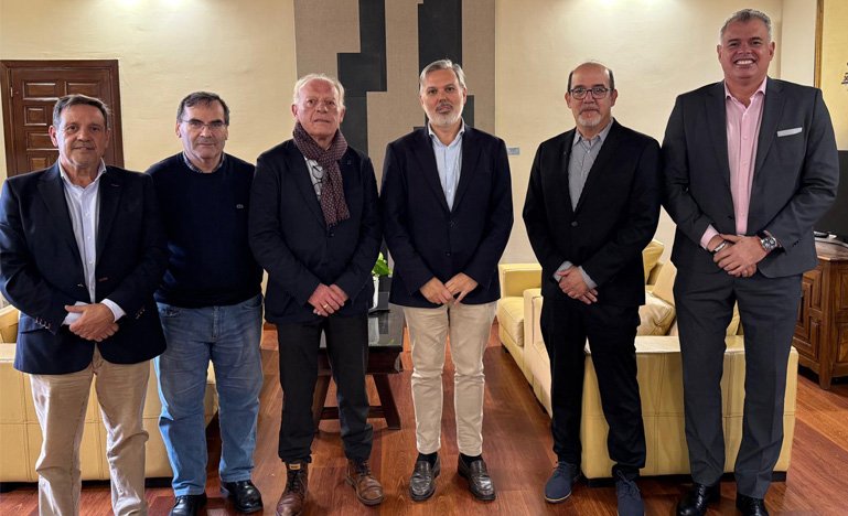 Plasencia se prepara para el congreso COACAHI 2026, impulsando el comercio local en español. Plasencia se prepara para recibir el congreso COACAHI 2026, con el objetivo de potenciar el comercio local y darle un impulso renovado.