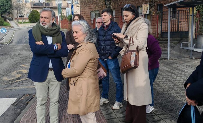 El alcalde evalúa los servicios municipales en los barrios del norte de la ciudad.