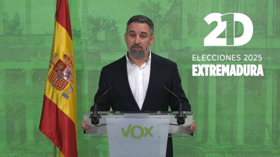 Abascal proclama a Vox como el futuro de Extremadura y España