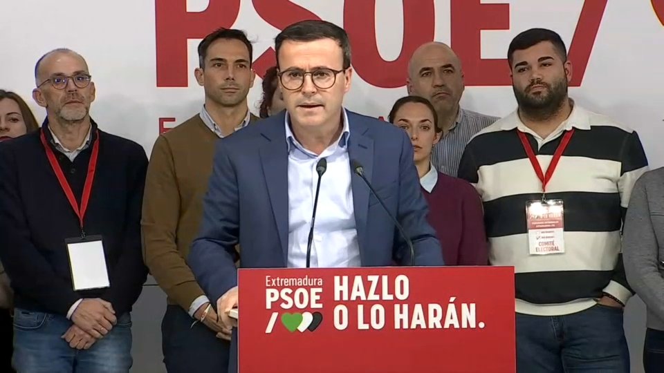 Gallardo reconoce los resultados «muy malos» del PSOE y critica el fracaso del PP