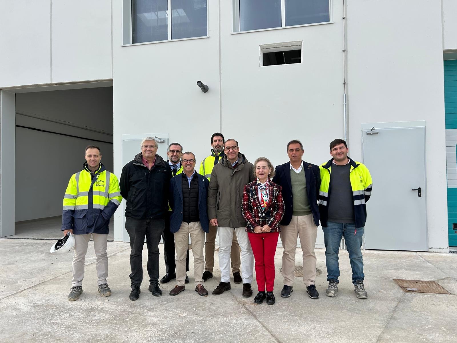 La Junta de Extremadura recibe las Plantas Piloto y Baterías de Flujo del CIIAE