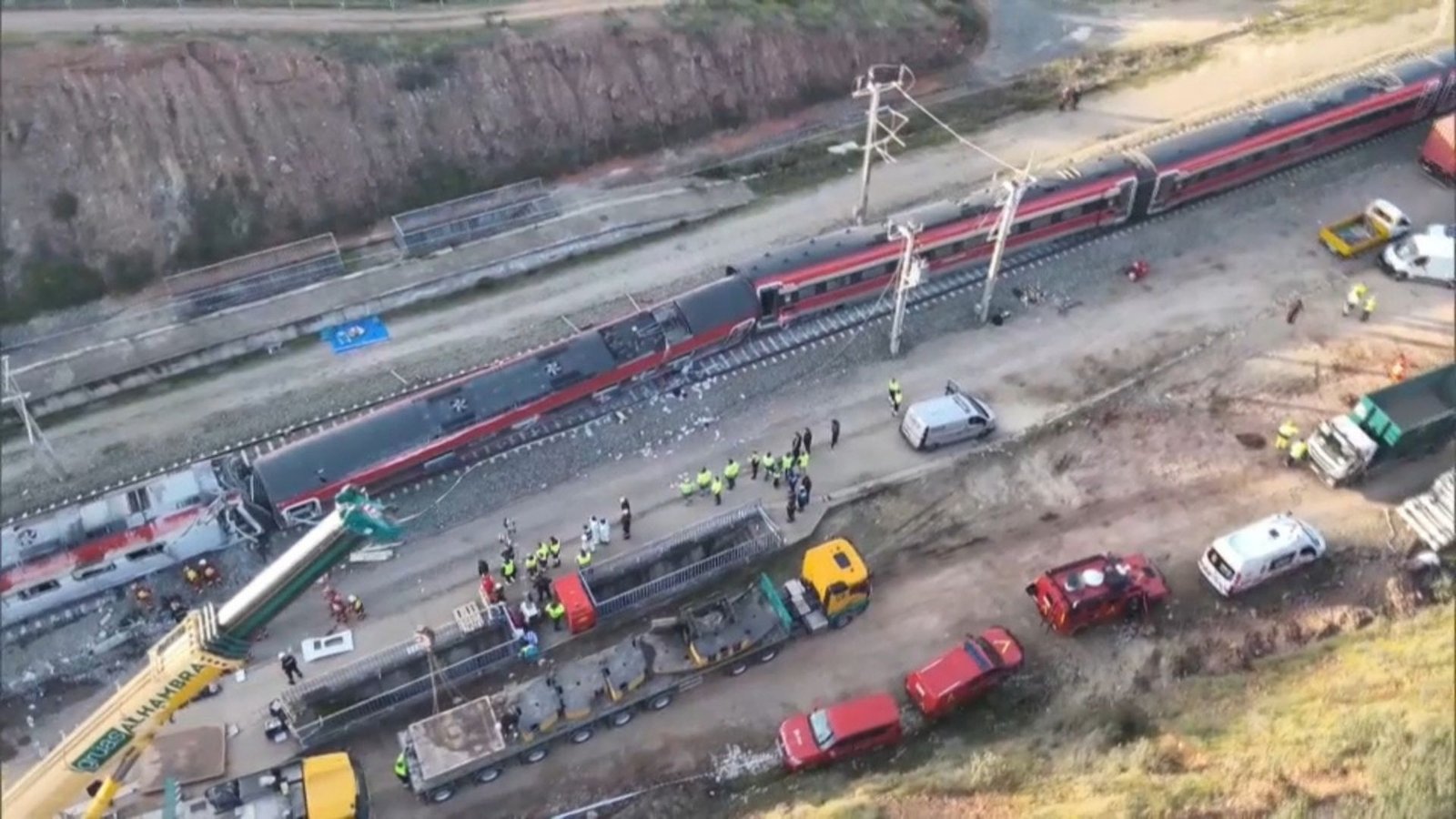 Aumenta a 46 el número de fallecidos en el accidente de Adamuz, una mujer más pierde la vida.