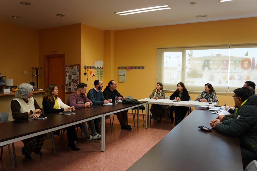 El Ayuntamiento de Don Benito apoyará económicamente proyectos locales no admitidos por la UE con fondos propios. Se determinará el porcentaje de financiación desde las concejalías de Entidades Locales Menores y de Vías y Obras.