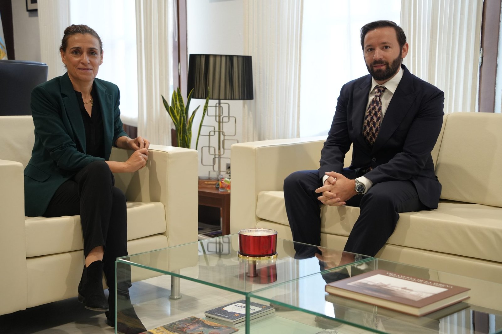 Presentación del innovador distalizador dental Zero Corrector™ por el doctor Peri Colino en colaboración con una multinacional norteamericana.