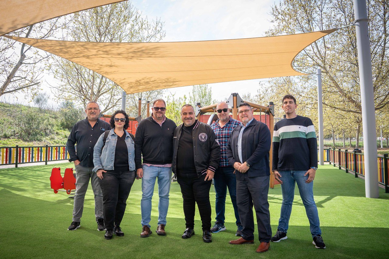 El alcalde visita la nueva zona infantil y saludable de El Prado