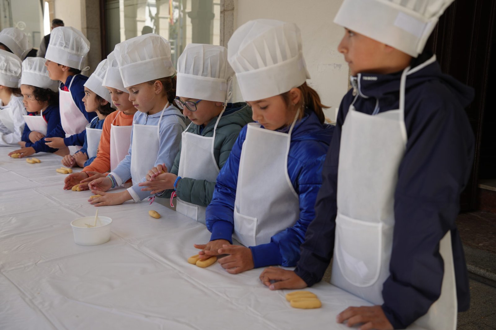 Inscripciones abiertas para talleres de hornazos y perrunillas en Villanueva de la Serena.