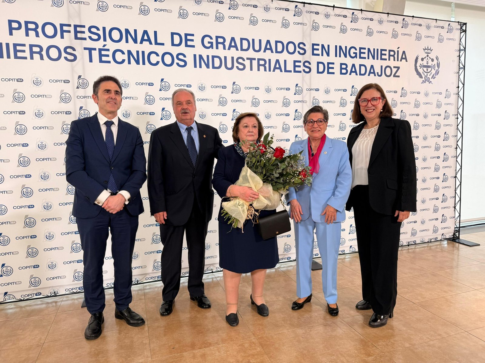 Mercedes Morán destaca la importancia de la ingeniería técnica industrial en Extremadura.