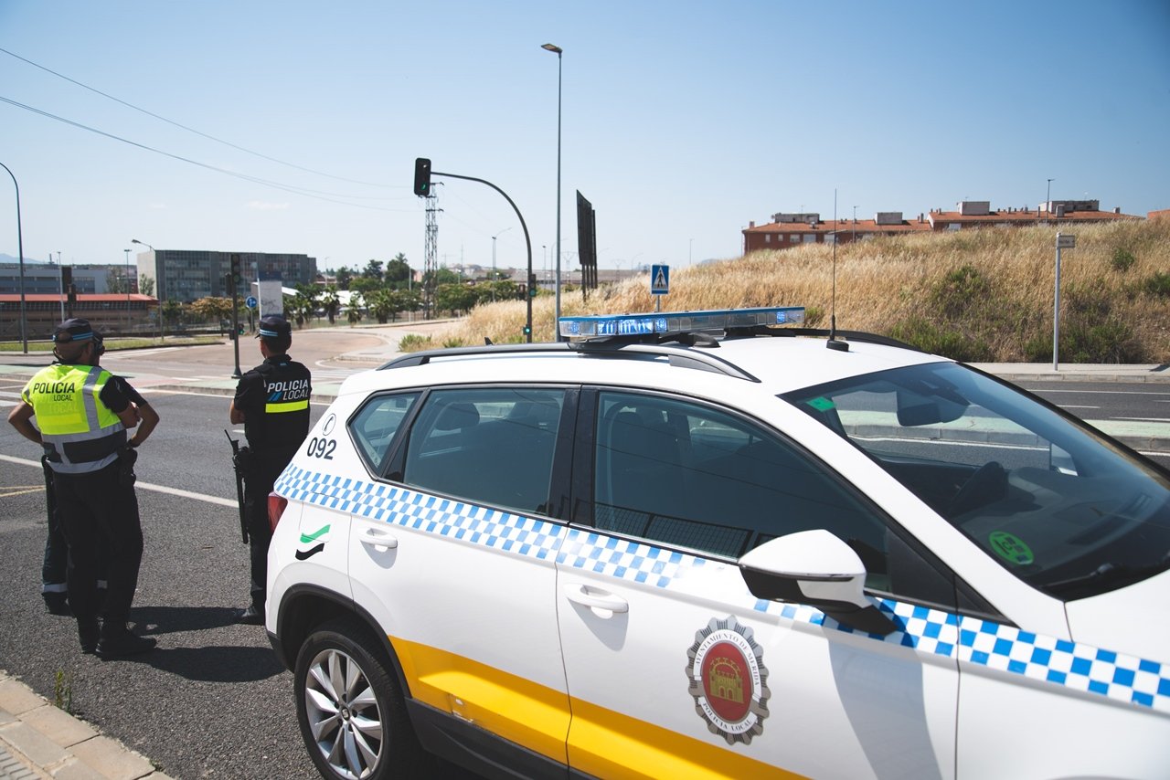 Intervención de la Policía Local en 8 accidentes de tráfico y pruebas de alcoholemia