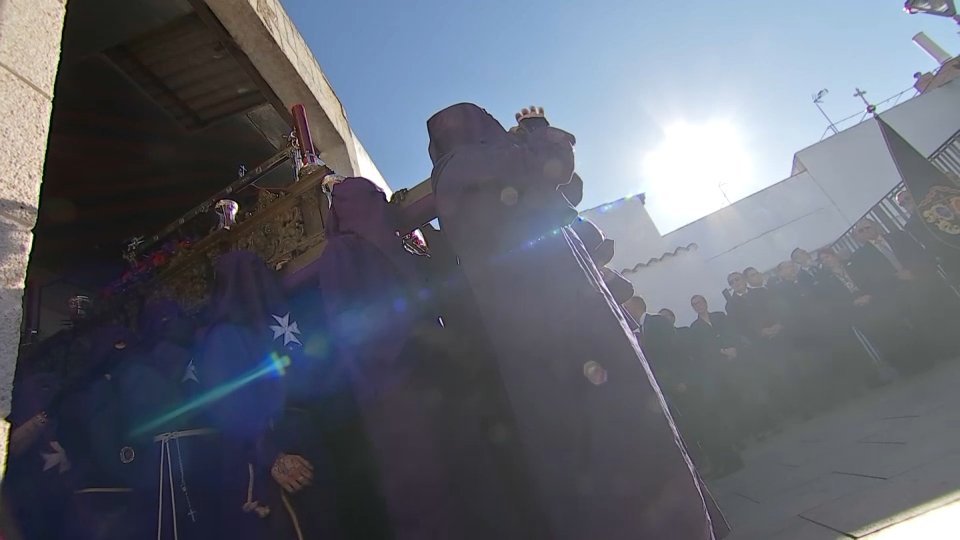 Procesión del Santo Entierro con el Cristo del Calvario y la Virgen de los Dolores en Mérida